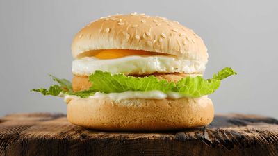 Yummy Burger  Non-Halal (Wen Wen Cafe)