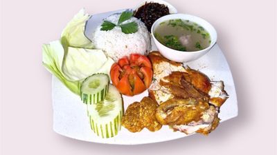 Ayam Penyet Wak Mokhtar (Kg Jln Kebun)