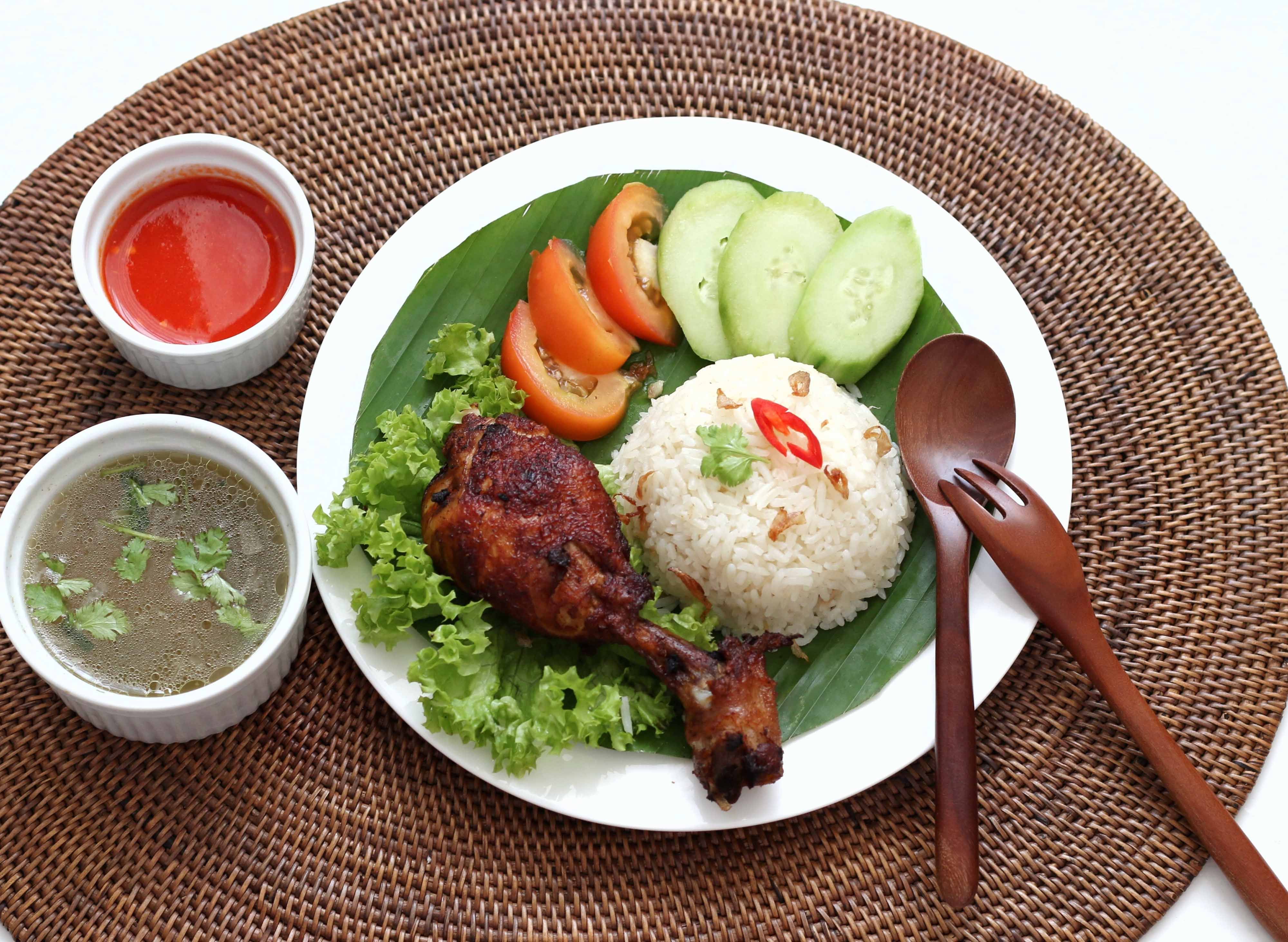 Suria Chicken Rice Putrajaya menu and delivery in Lahad Datu | foodpanda