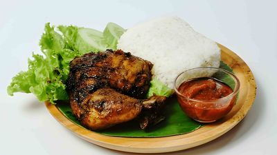 Haku Warung & Kafe (Sitiawan)