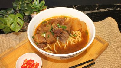 Fung Taiwanese (Toppen)
