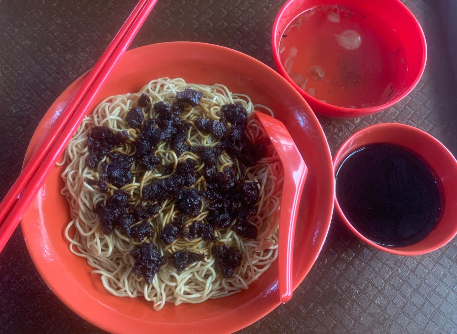 Mee Kolok Mangkuk Merah (Benteng) vendor logo