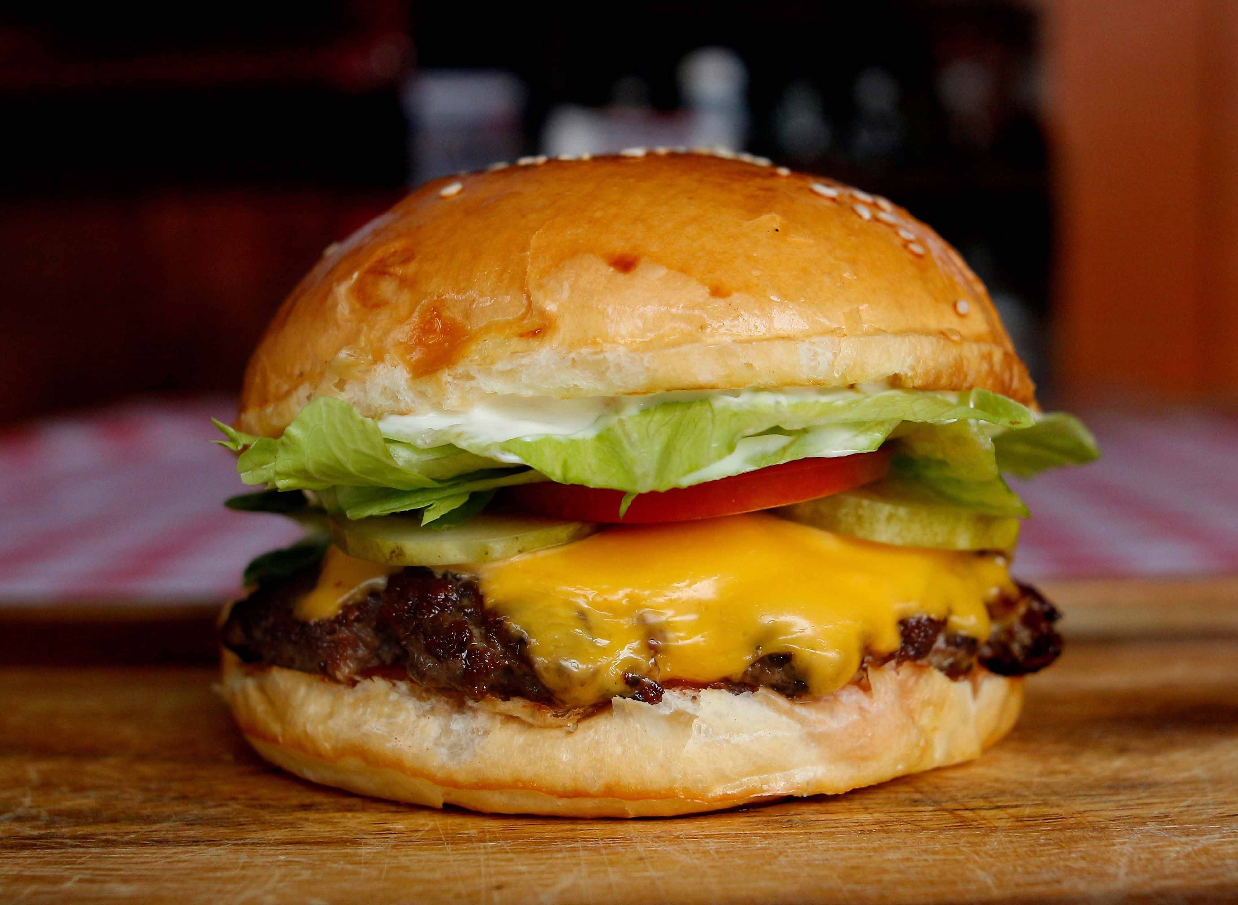Angah Burger (Changlun) Menu, Price & Delivery in Kubang Pasu | foodpanda