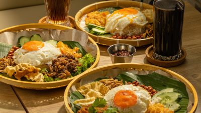 Hola Hola Kopitiam (Ipoh)