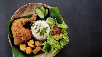 Ayam Penyet Wonogiri Sri Melewar