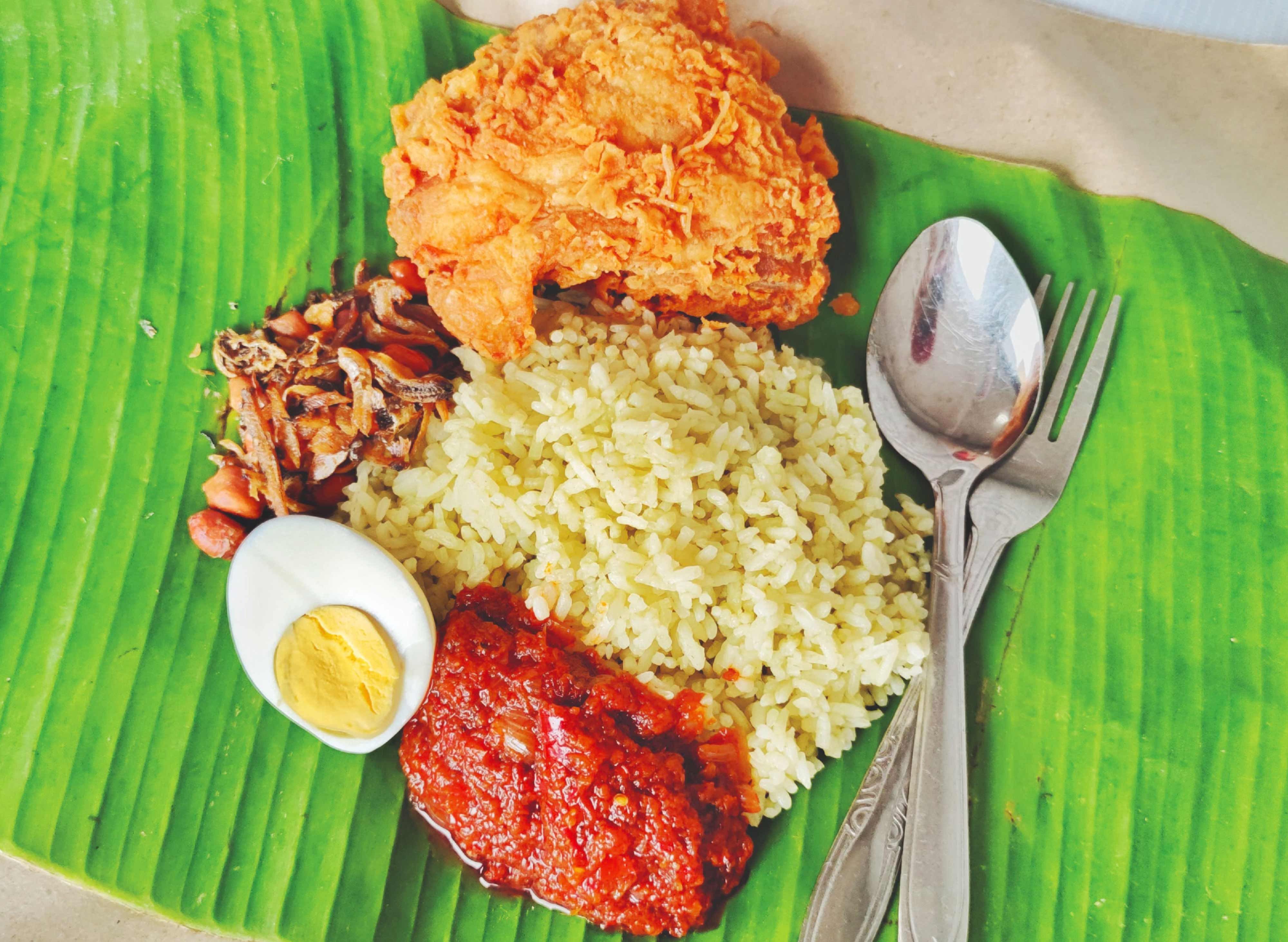 Nasi Lemak Kak Jah Menu And Delivery In Kuala Lumpur Foodpanda