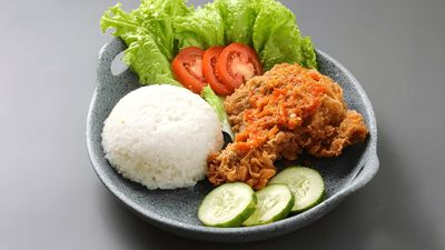 Warung Bamboo (Taman Suria)