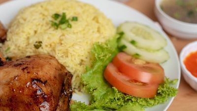 Nasi Ayam Kak Zah - Taman Tas