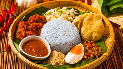 Nini Nasi Kerabu Sotong Bakar (Stadium MPS)