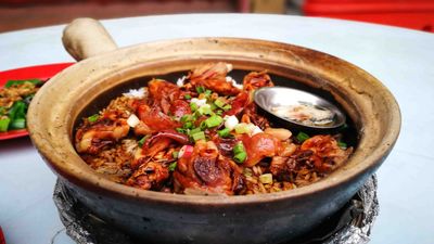 KAMPAR CLAYPOT CHICKEN RICE