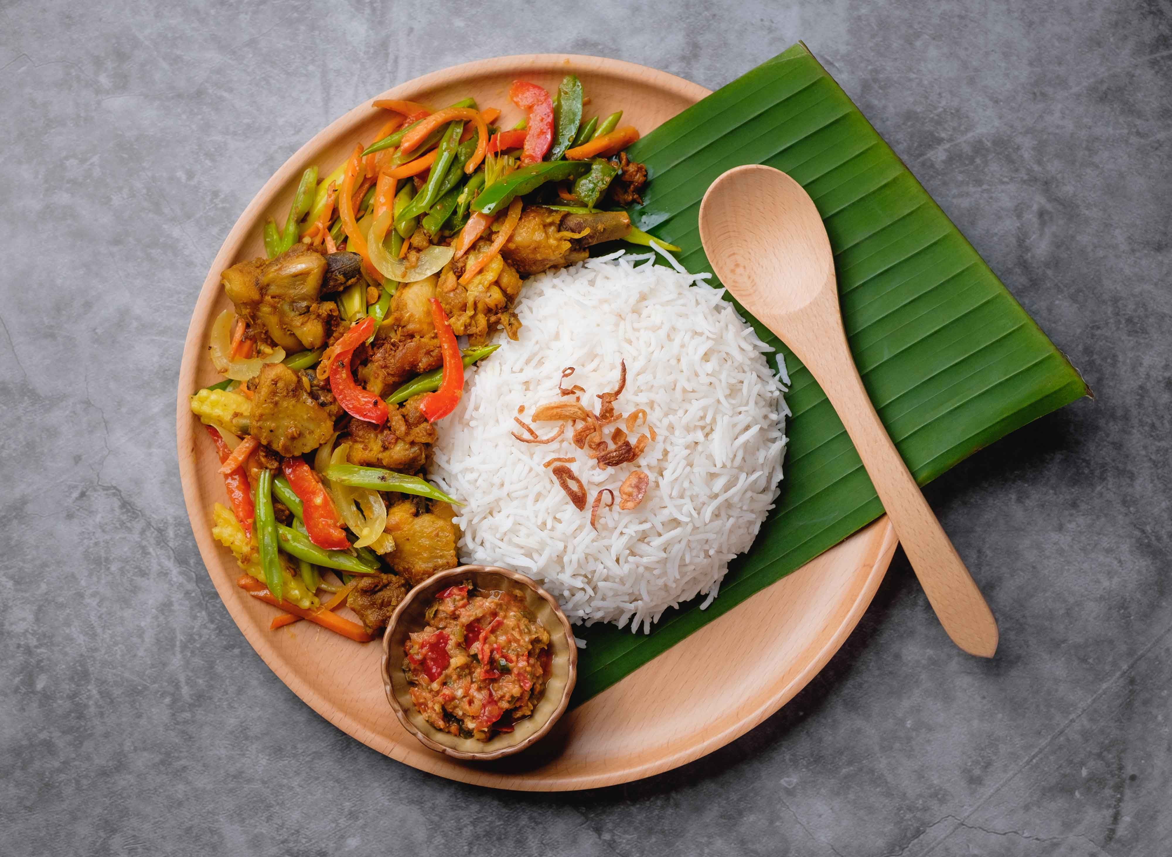 Paktam’s Ayam Goreng Kunyit vendor logo