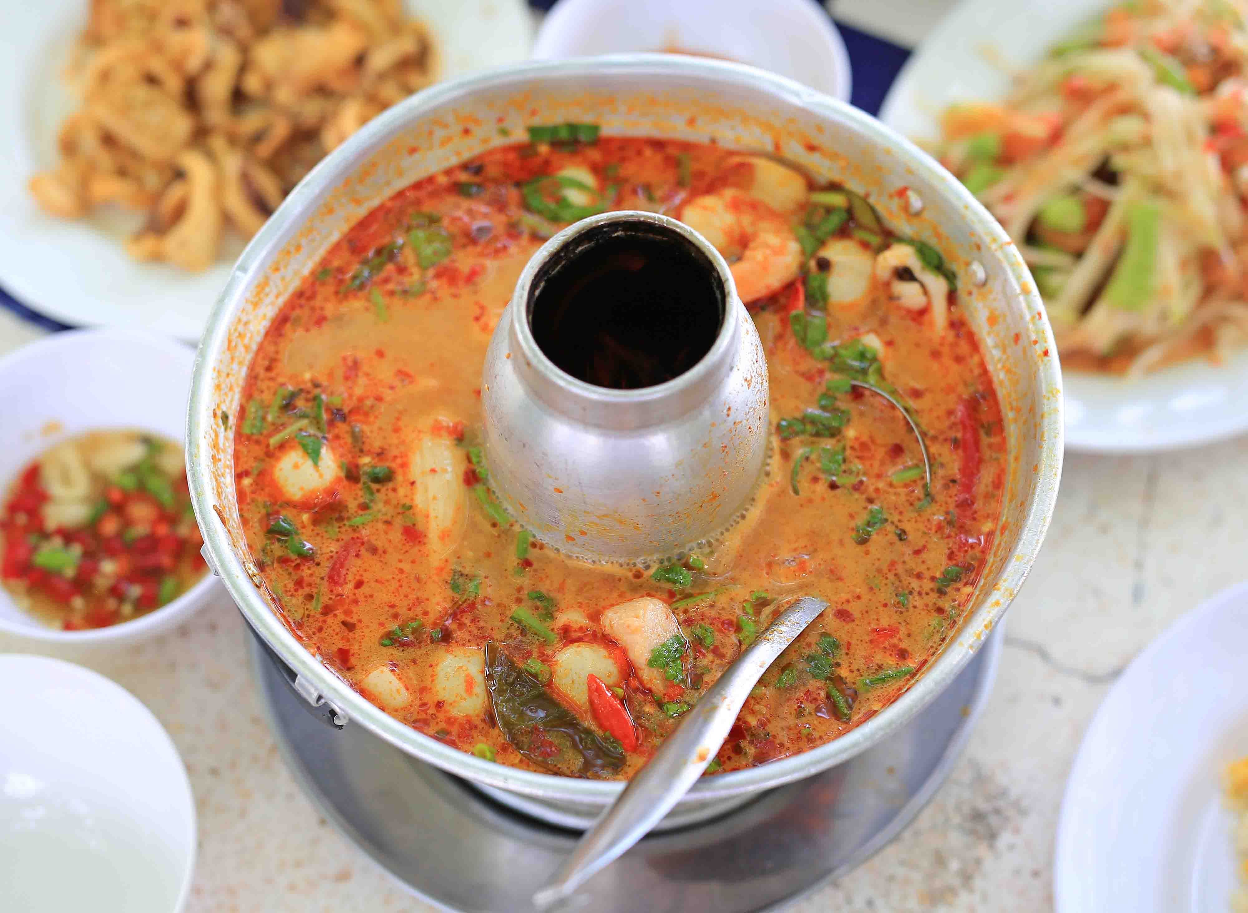 Seri Nuri Tomyam (Rimthang Thai Food) vendor logo