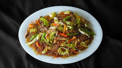 Tambayan Dine & Bar