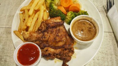 DER Chop & Grill (Nusa Idaman)