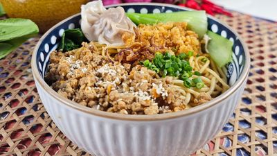 丁丁麵 DinDin Noodles (Padungan)
