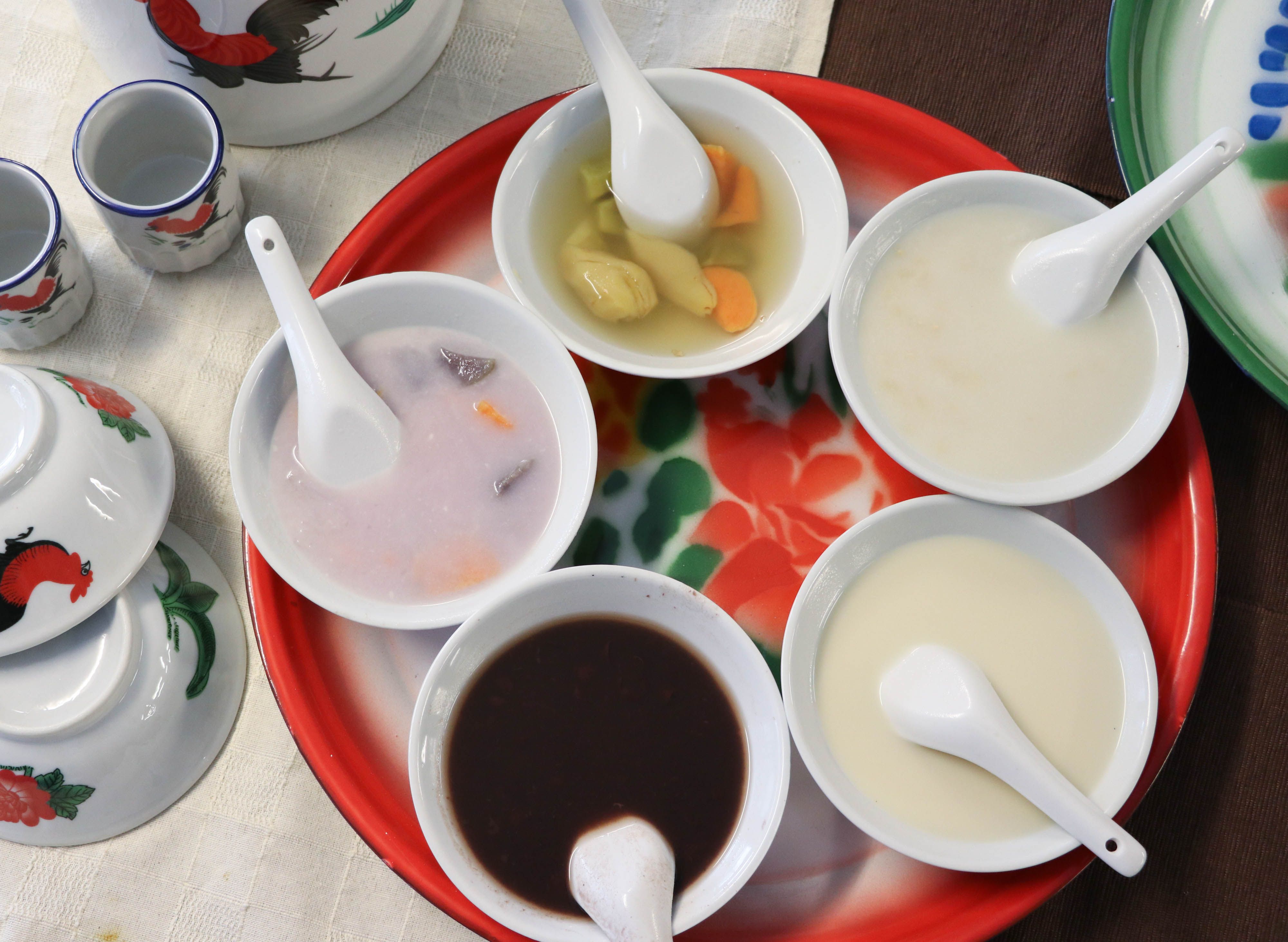 鸡公碗糖水 Chicken Bowl Tong Shui menu and delivery in Kajang foodpanda