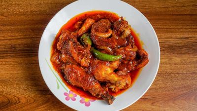 Nasi Bajet Aneka Lauk (Petronas - Kelemak)