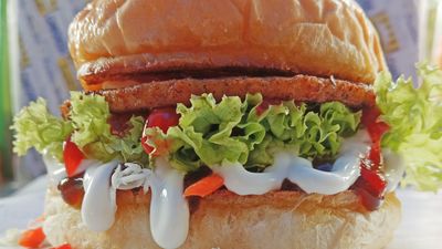 Burger Mak Qulja (Taman Suria)