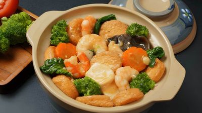 LUI KEE ENTERPRISE LOK LOK 雷记美食 (Beside Caltex Jalan Tuanku Antah)