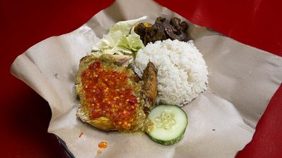 Ayam Gepuk Semboyan (Sentul)