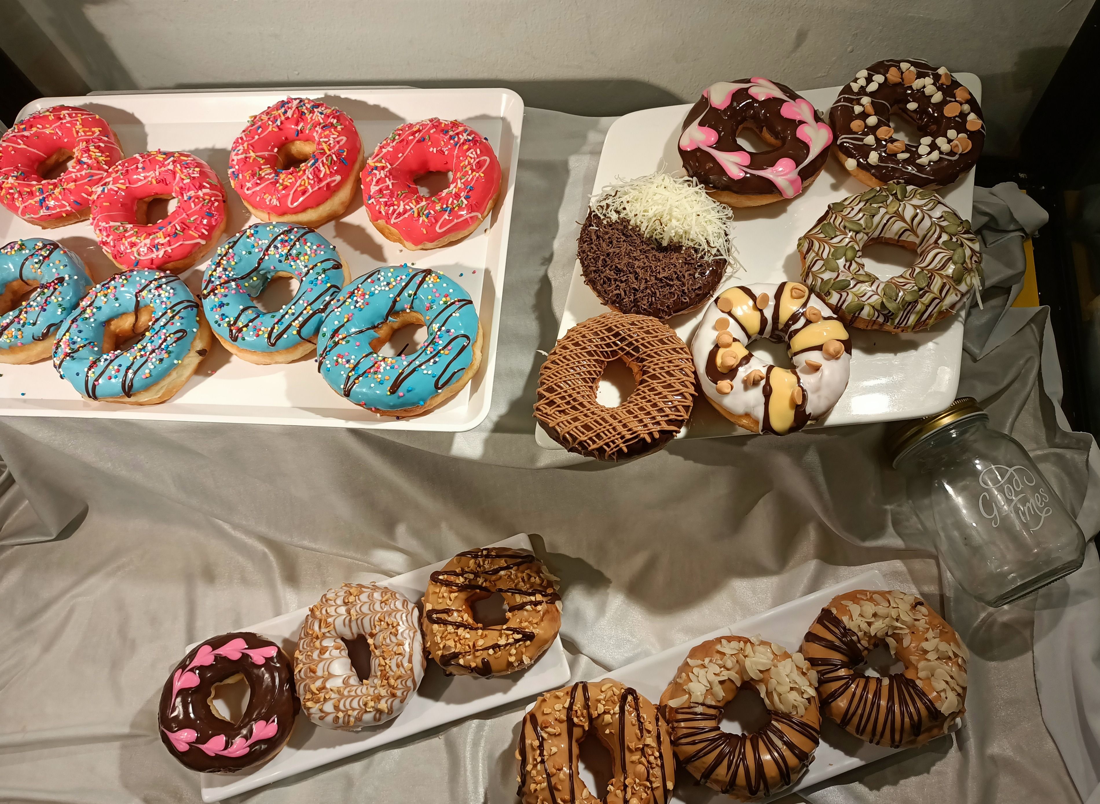 Dofa Donuts (Desa Ilmu) vendor logo