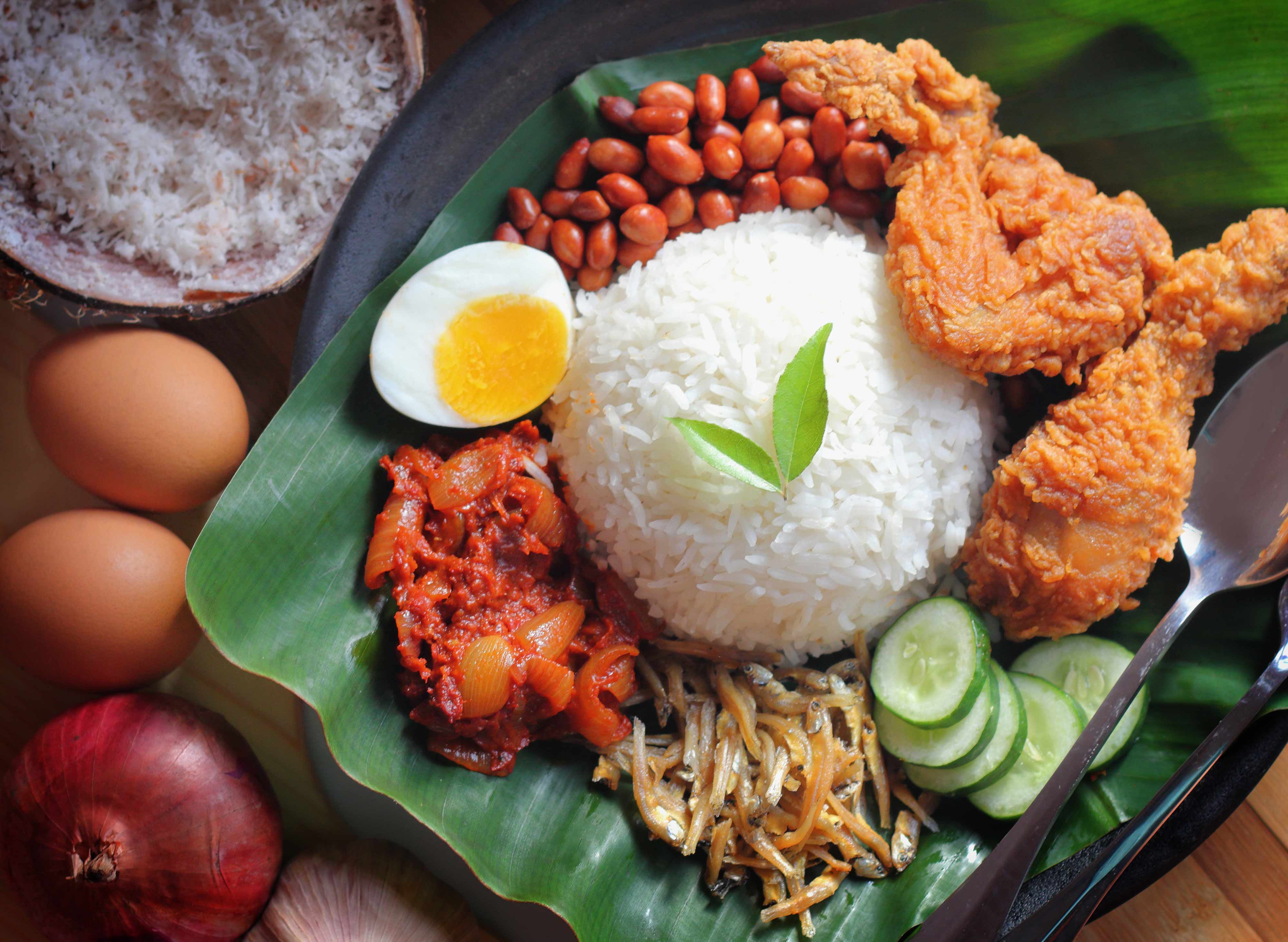 Nasi Lemak 3 Beradik Santai Corner Menu And Delivery In Gombak Foodpanda