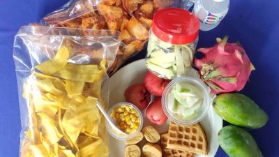 Fruit & Waffle