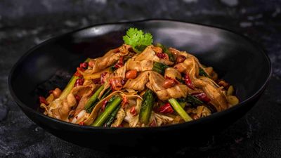 麻婆婆麻辣香锅.冒菜 HIDANGAN PERIUK PANAS PEDAS (SS15)