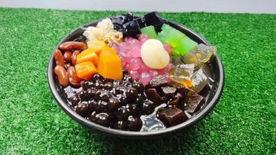 Mat Toh Yau 乜都有糖水 Since 1988 (Restaurant YY Equine Park)