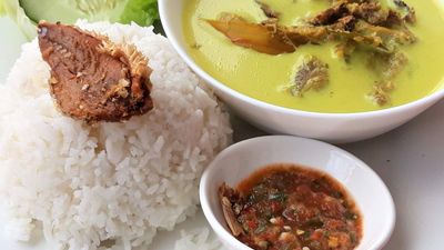 Salai Kunyit Asam (Sungai Udang)