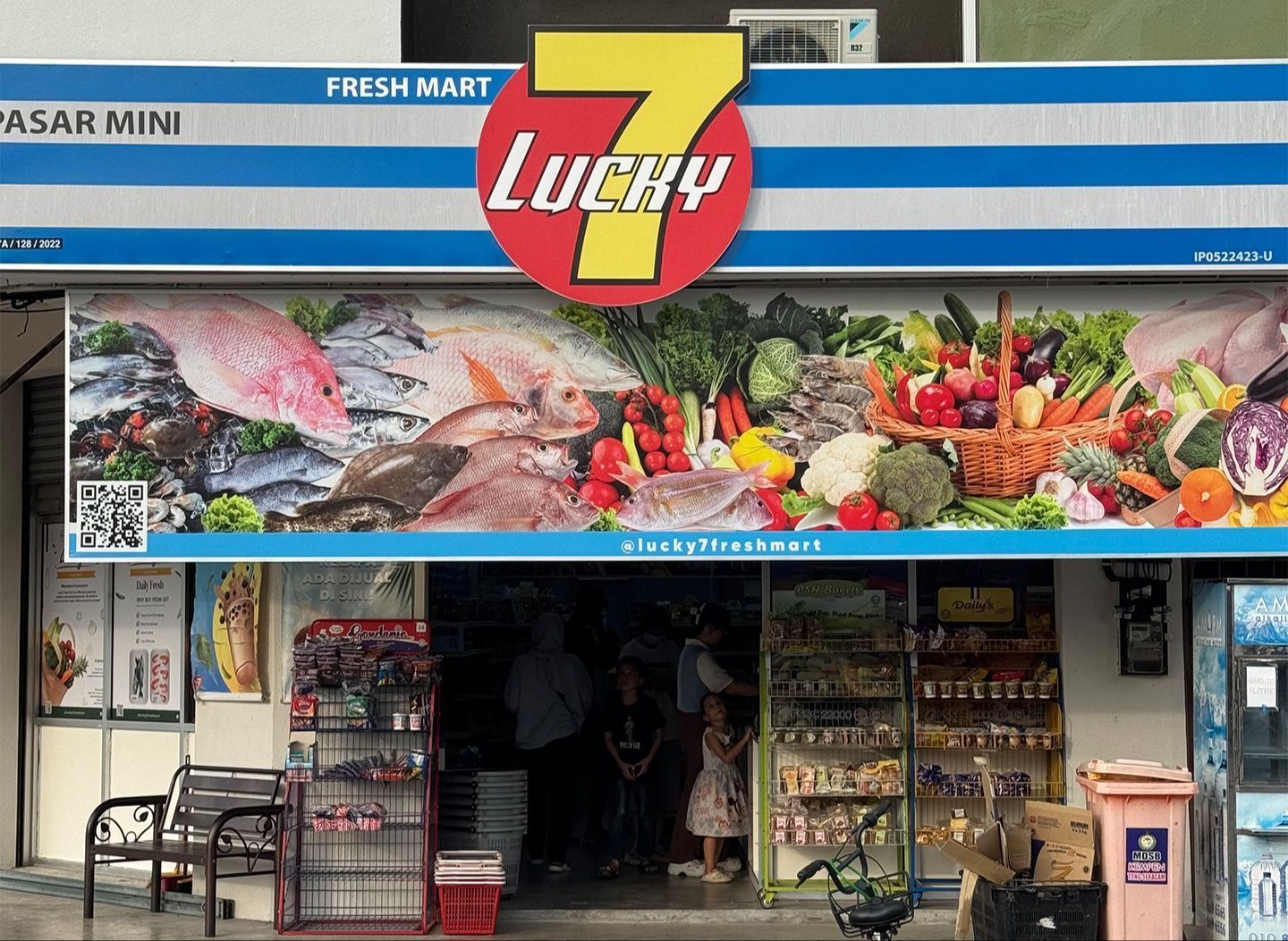 Lucky 7 Fresh Mart vendor logo