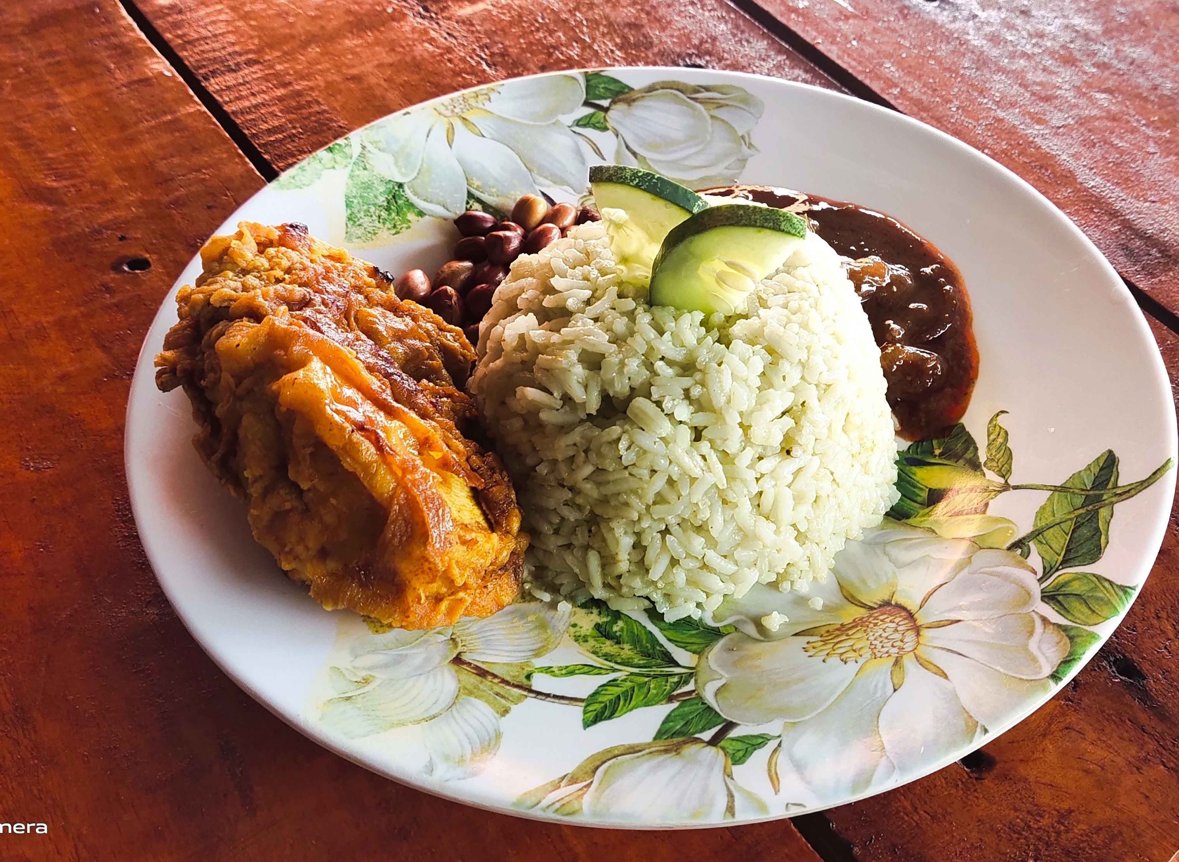 Kedai Makan Kak Aien Zeni vendor logo