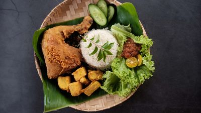 Aji Dataran (Lotus)