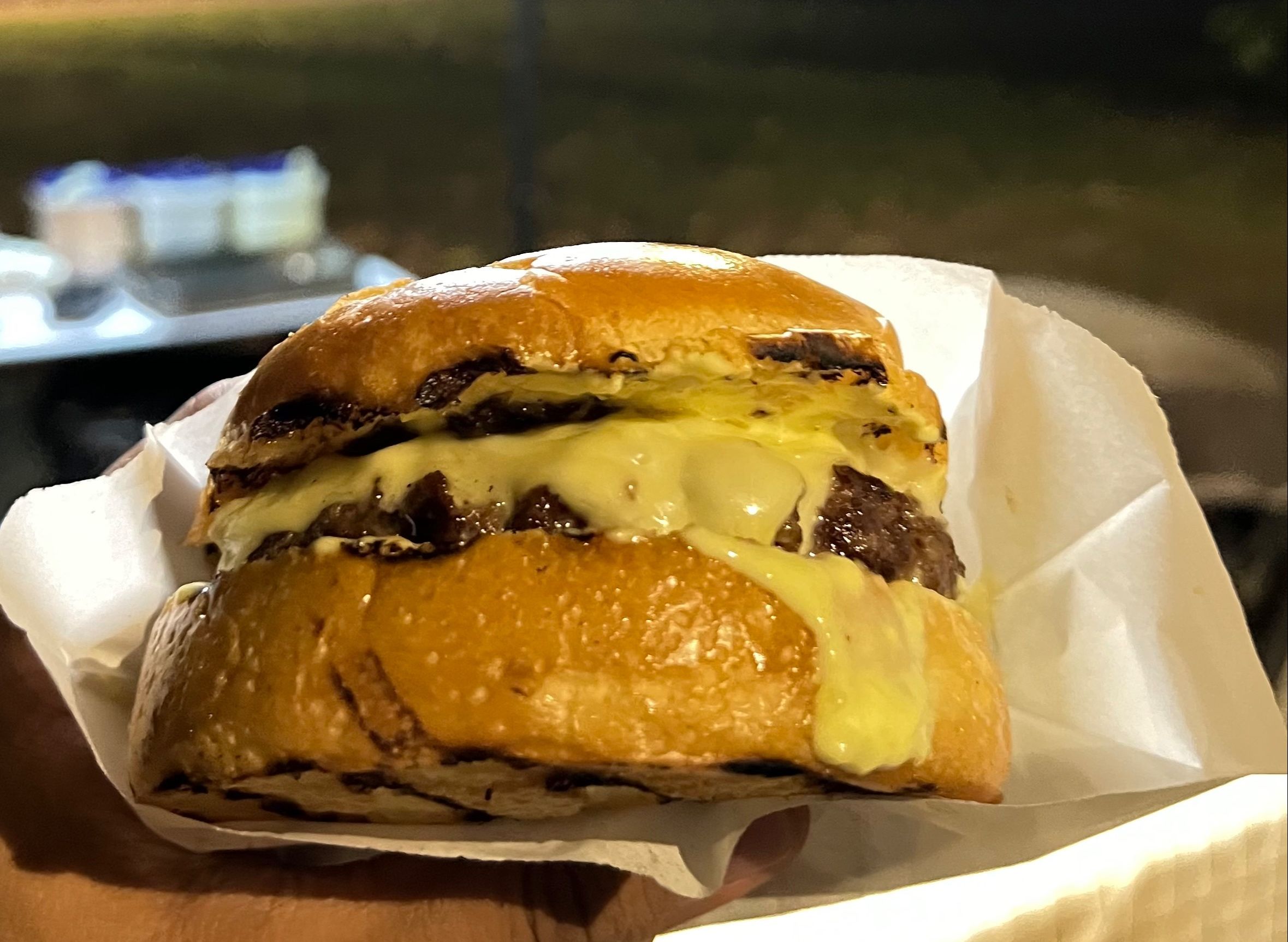 Flips burger vendor logo