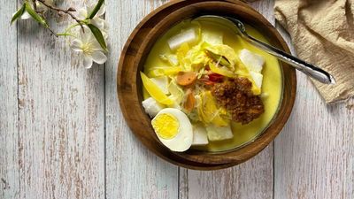 Lontong & Such Cafe (Kemuncak Condominium)