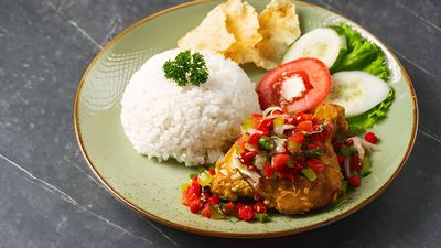 Nasi Berlauk Semenanjung (Ujana Rimba)