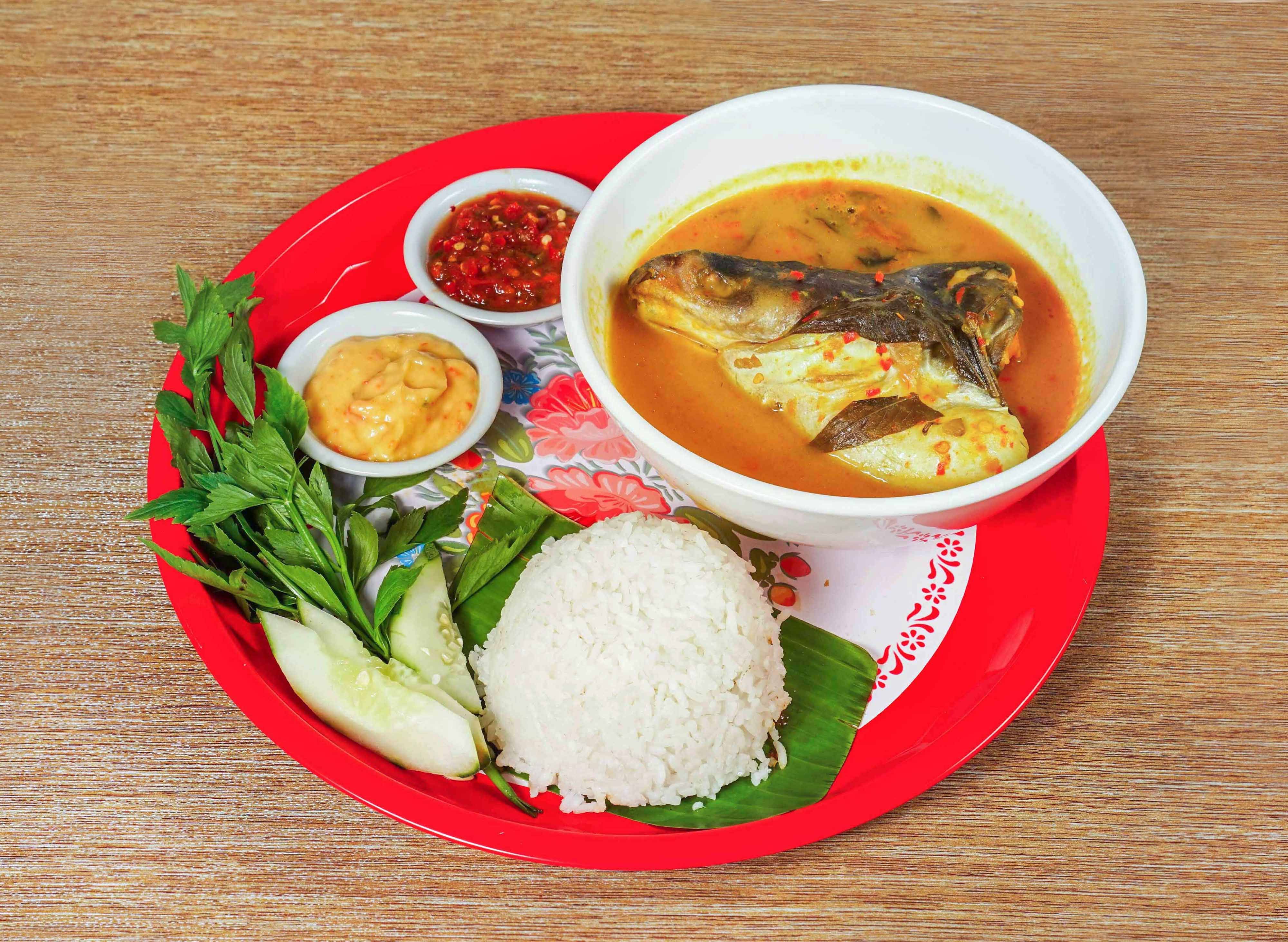 Rumah makan nasi talam