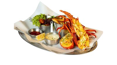 Everywhere Lobster Club - (Taman Mount Austin)