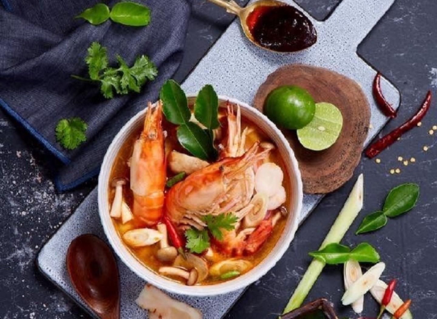 D' faniz tomyam vendor logo