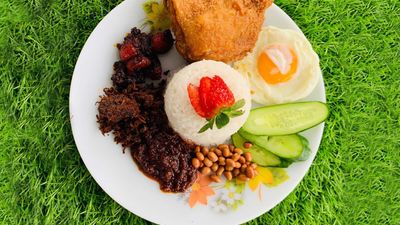 OPAH STRAWBERRIES AND JEM (Cameron Highland)