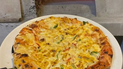 Penyu Glepar Station (Pizza Kayu Api)