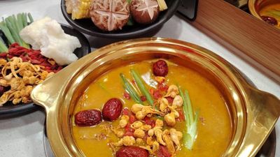 炫亿旋转小火锅 Xuanyi Hotpot (Butterworth)
