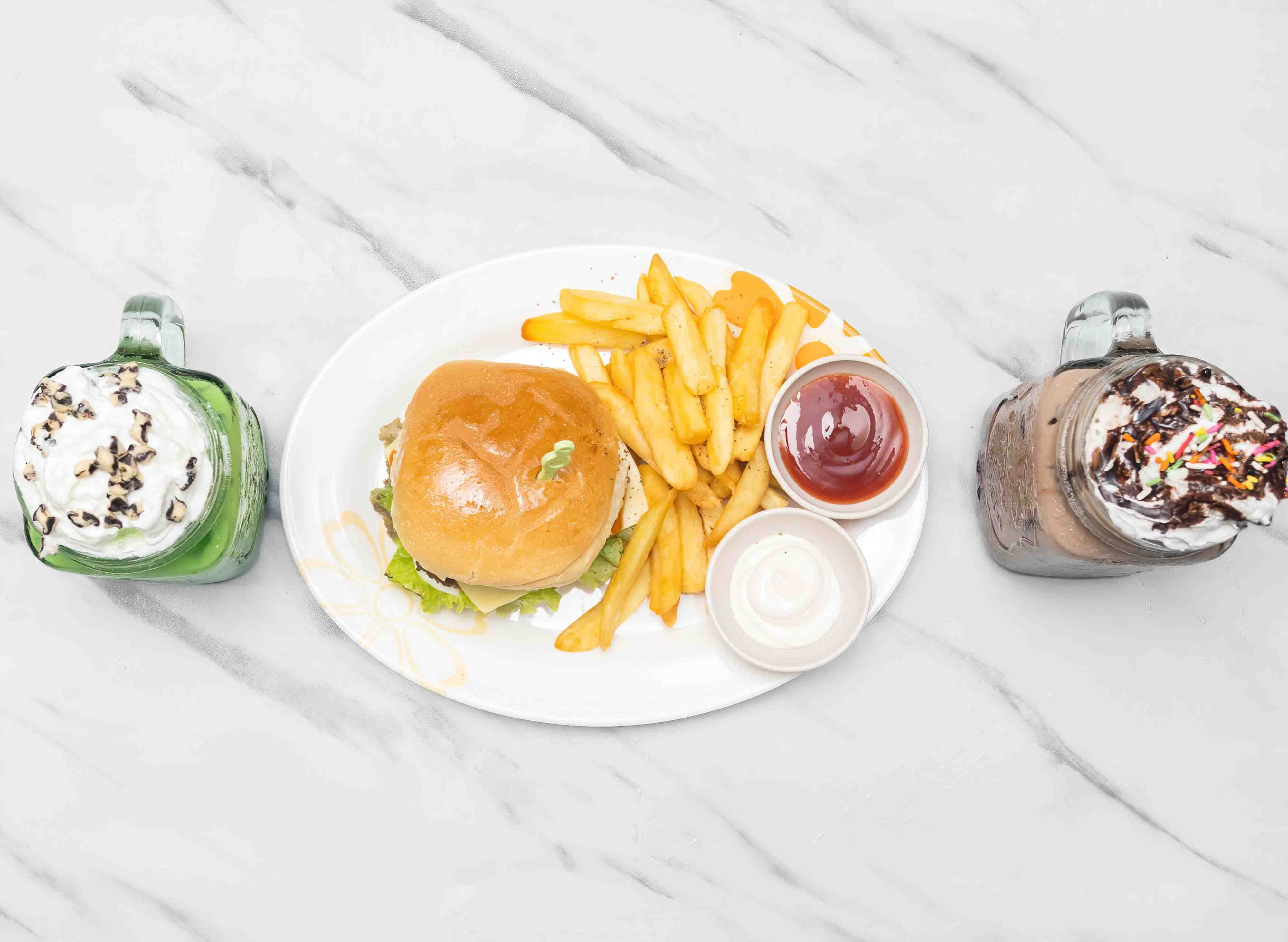 Victorian Street Burger (Labuan) menu and delivery in Labuan foodpanda