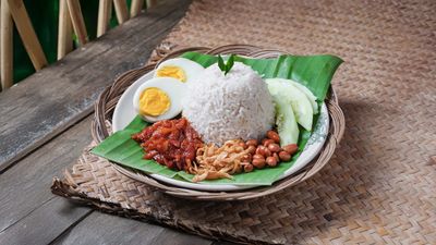 Nasi Lemak Kobis Ungu (Jalan Indah)
