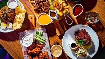 Gridiron Sports Cafe & Lounge