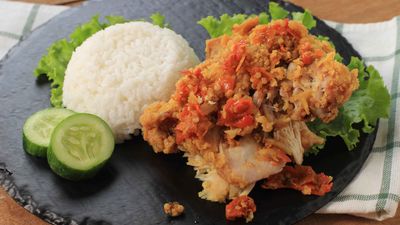 Ayam Geprek Maya Cafe (Golden Gateway)