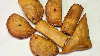 Karipap Pahlawan
