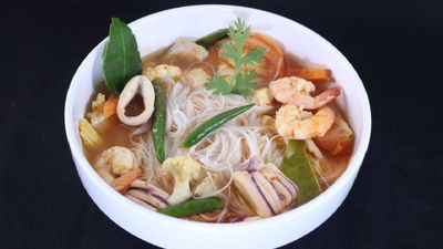 Suraya Tomyam Seafood (Langkap)