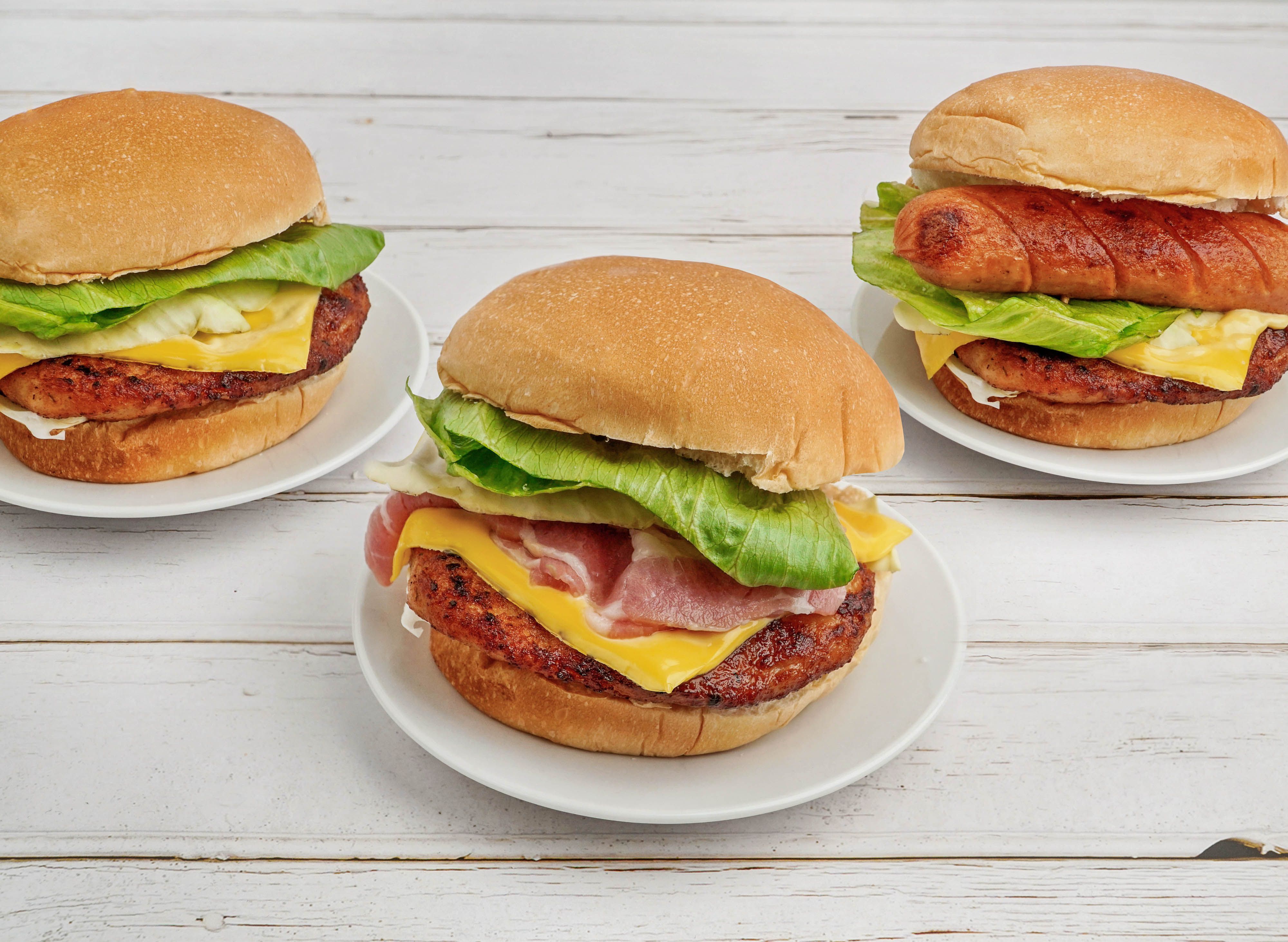 The V&S Burger (猪霸王MonsterPig) @ Restoran Lai Kong vendor logo