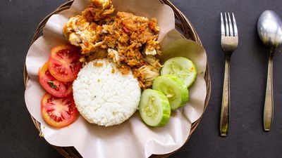 Warung Bundaku (Solaris Market)